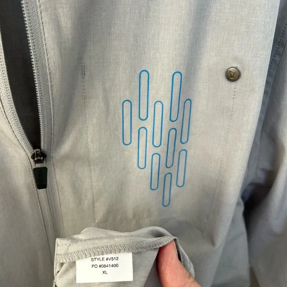 Vuori Men’s Hooded Windbreaker Jacket XL Gray Lightweight Athletic Running Shell - Picture 5 of 5